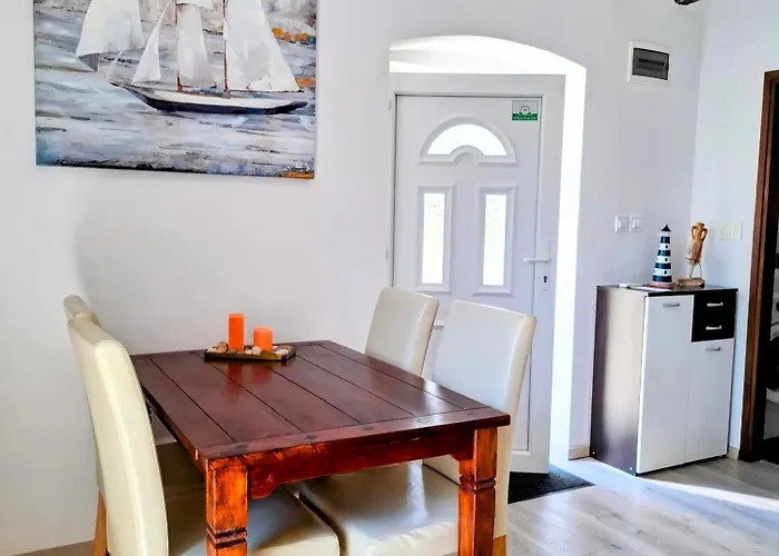 度假居 唐度假屋 *